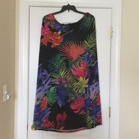 Elastic Waist Flowery skirt - Picture 1 of 5